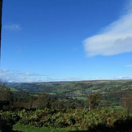 招待所 Hilltop Snug Cosy Family In Bustling Town Of In The Yorkshire Dales - Book The Combination Of And Bathrooms You Need 1-4 Bedrooms, 2 Bathrooms