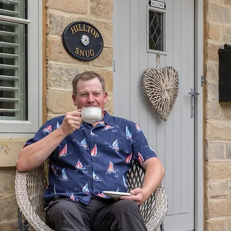Hilltop Snug: Cozy Family Retreat In * Pateley Bridge