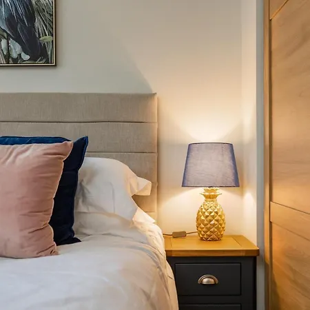 Hilltop Snug Cosy Family In Bustling Town Of In The Yorkshire Dales - Book The Combination Of And Bathrooms You Need 1-4 Bedrooms, 2 Bathrooms 佩特利布里奇