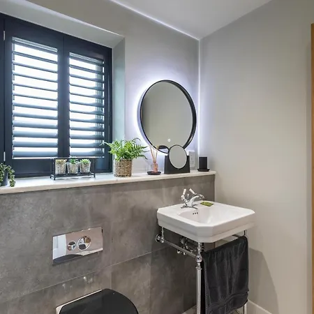 招待所 Hilltop Snug Cosy Family In Bustling Town Of In The Yorkshire Dales - Book The Combination Of And Bathrooms You Need 1-4 Bedrooms, 2 Bathrooms 佩特利布里奇